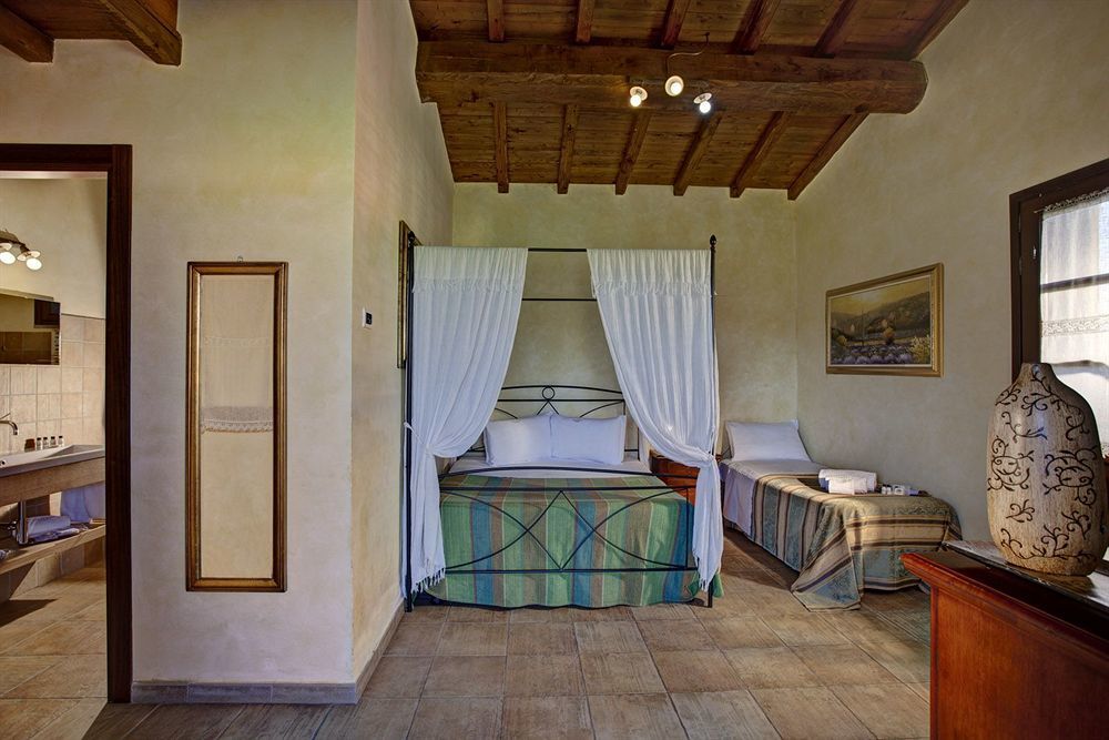 Agriturismo Valle Del Marta Tarquinia Luaran gambar